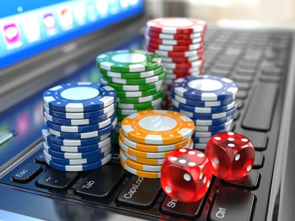 Capsa Susun card game layout on win168 platform