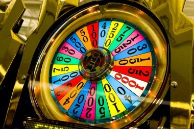 Win168 payment method selection showing DANA, OVO, GoPay, QRIS, and bank options